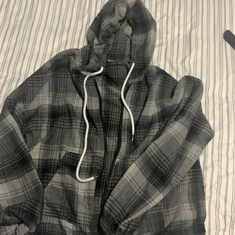 A long sleeve gray plaid zip up sweater size:L Eu:40/42 US:8:10